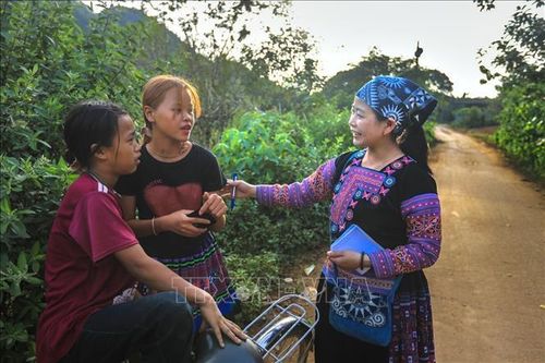 Nữ đảng viên hết lòng vì sự phát triển của cộng đồng người Mông