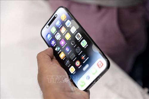 Iran dỡ bỏ lệnh cấm nhập điện thoại iPhone đời mới