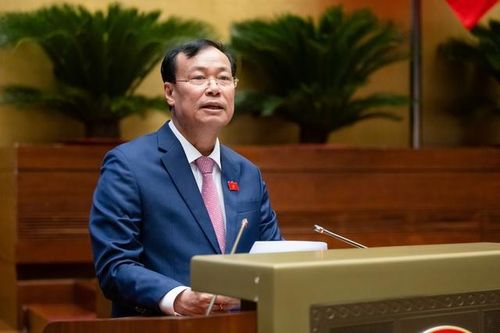 Bộ Quốc phòng cấp hoặc phân cấp cấp phép bay với máy bay không người lái