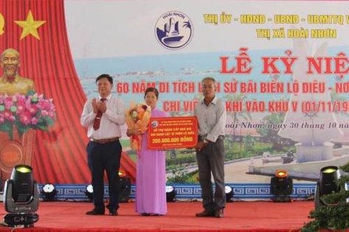 Bình Định kỷ niệm 60 năm Di tích lịch sử bãi biển Lộ Diêu, nơi cập bến tàu không số