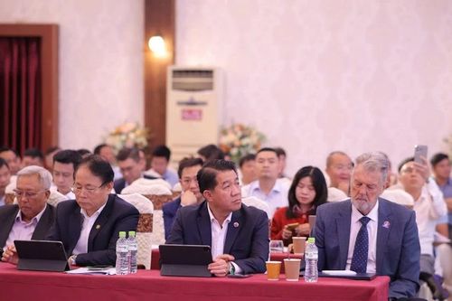 Chuyên gia hiến kế mô hình chăn nuôi cho Tây Nguyên