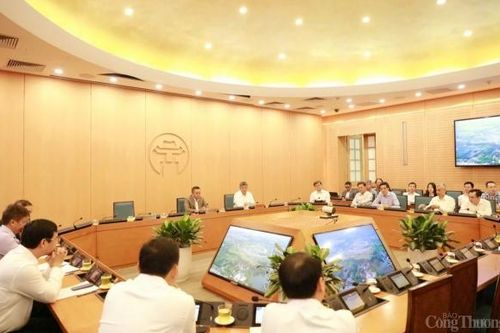 Chủ tịch Hà Nội yêu cầu giải quyết các dự án chậm triển khai theo đúng quy định pháp luật
