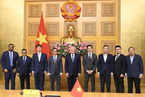 Chuyển đổi số là xu hướng không thể đảo ngược trong chiến lược phát triển bền vững