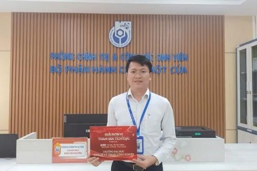 Nhiều độc giả bất ngờ, xúc động khi đoạt giải Cuộc thi Tìm hiểu truyền thống ngành Công Thương