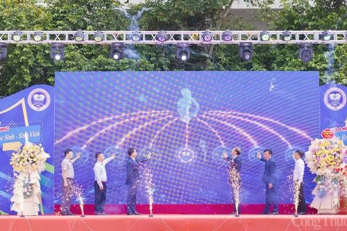 Trường Cao đẳng Công nghệ và Kinh tế Công nghiệp khai giảng năm học 2024-2025
