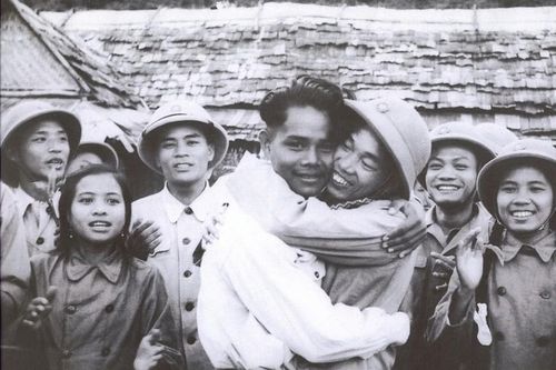Kỷ niệm 75 năm Ngày truyền thống Quân tình nguyện và chuyên gia Việt Nam tại Lào (30/10/1949 - 30/10/2024): Biểu tượng sáng ngời của tinh thần quốc tế vô sản