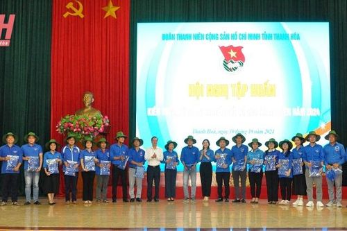 Tập huấn kiến thức, kỹ năng chuyển đổi số cho thanh niên