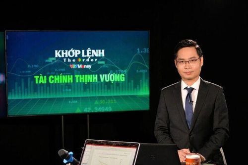 Chuyên gia lý giải việc cổ phiếu VHM giảm khi Vinhomes gom lượng lớn