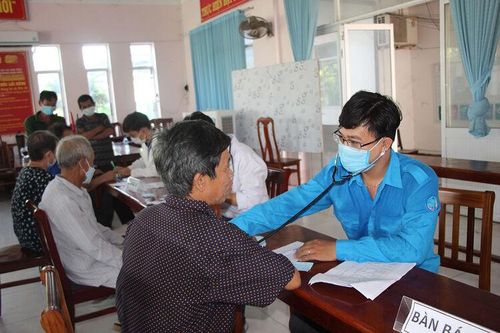 Bác sĩ Nguyễn Trọng Toàn và Giải thưởng '15 tháng 10'