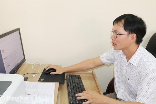 Trường học chủ động xây dựng học liệu số