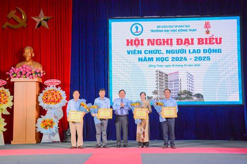 Chuyển đổi số để chuyên nghiệp, hội nhập và hiện đại