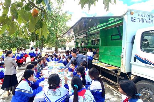 Hơn 500 học sinh Kông Chro tham gia ngoại khóa đọc sách