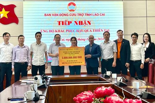 Kéo dài thời gian tiếp nhận ủng hộ khắc phục hậu quả thiên tai đến ngày 30/11