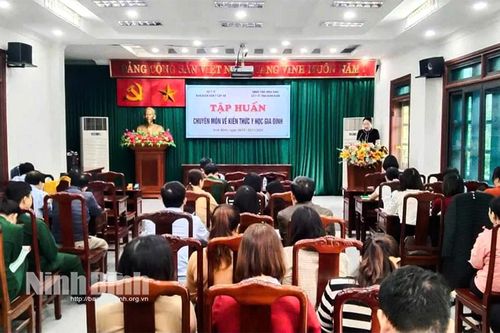 Tập huấn về kiến thức Y học gia đình