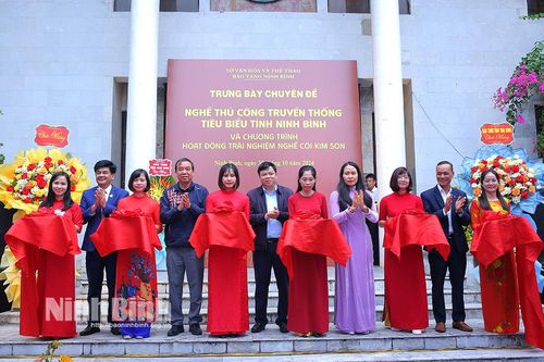 Trưng bày chuyên đề nghề thủ công truyền thống tiêu biểu
