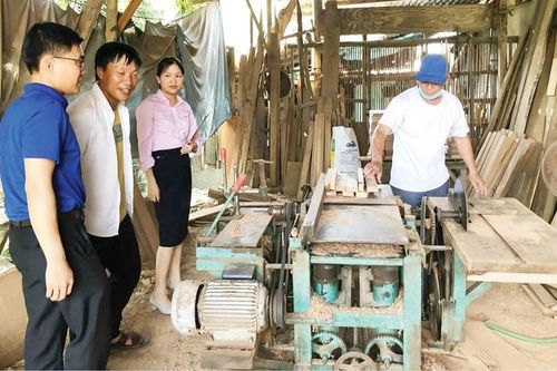 Hướng đi phù hợp của Hương Thủy