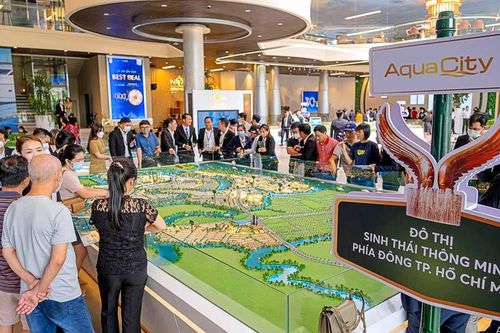 Tập đoàn Novaland (NVL) báo lãi cao kỷ lục, 'khoe' bàn giao tại loạt dự án