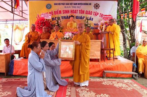 Đắk Nông: Công bố thành lập điểm sinh hoạt tôn giáo tập trung Giác Hải (H.Krông Nô)