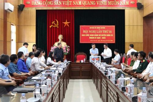 Vĩnh Phúc: Đồng chí Nguyễn Mạnh Hùng được bầu làm Bí thư Huyện ủy Bình Xuyên