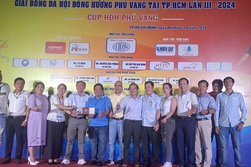 Hội đồng hương huyện Phú Vang, tỉnh Thừa Thiên Huế phát động chương trình 'Tết cho người già neo đơn, người có hoàn cảnh khó khăn'