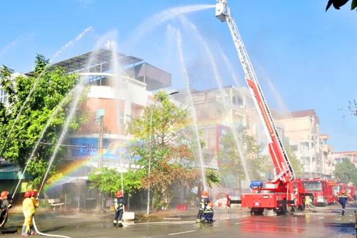 Hậu Giang thực tập phương án chữa cháy và cứu nạn, cứu hộ