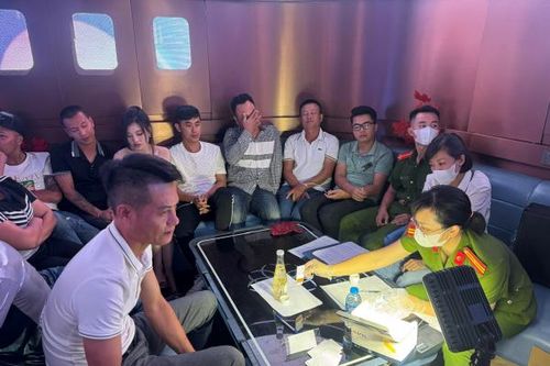 Kiểm tra 3 tụ điểm ăn chơi đất Cảng, phát hiện nhiều người sử dụng ma túy