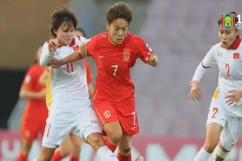 Đội tuyển nữ Việt Nam thua Trung Quốc 0-2