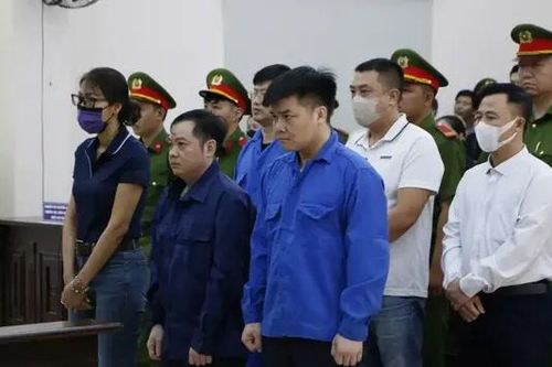 Tuyên án 6 bị cáo trong vụ cháy quán karaoke An Phú
