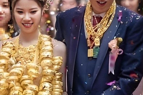 Rộ trào lưu thuê vàng cưới 'tặng' cô dâu, phụ huynh thở phào, đôi trẻ ấm ức