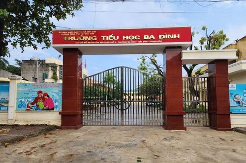 Đình chỉ công tác cô giáo bị phụ huynh 'tố' đánh học sinh