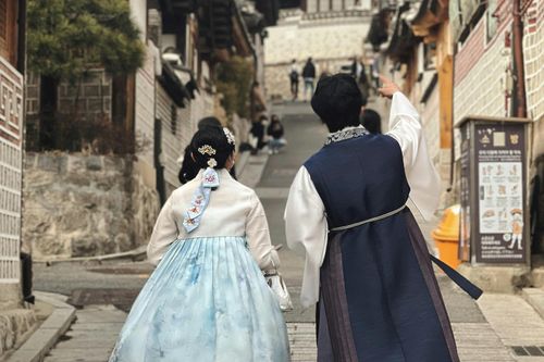 'Làng sống ảo' Seoul tìm cách tiễn khách