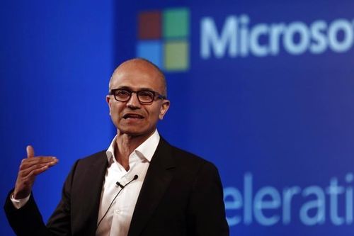 Microsoft dự báo tăng trưởng chậm lại mảng dịch vụ đám mây