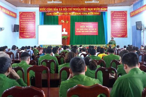 Hơn 150 đại biểu trên địa bàn huyện Đắk Mil tham gia tập huấn công tác bảo vệ bí mật nhà nước năm 2024