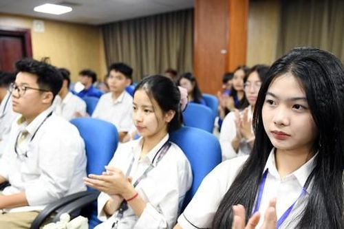 Nâng cao chất lượng sinh hoạt chi đoàn: Kết nối và đổi mới để phát triển thế hệ thanh niên