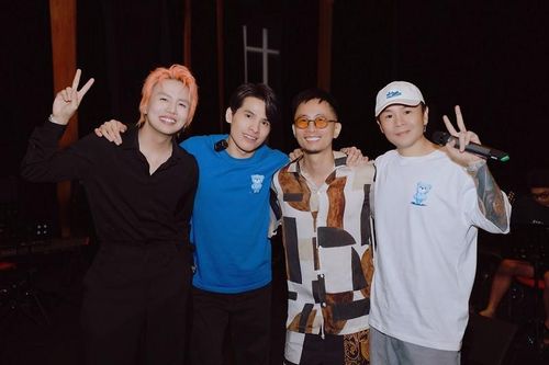 Soobin, Binz 'quậy tung' hậu trường tập luyện concert của Quốc Thiên