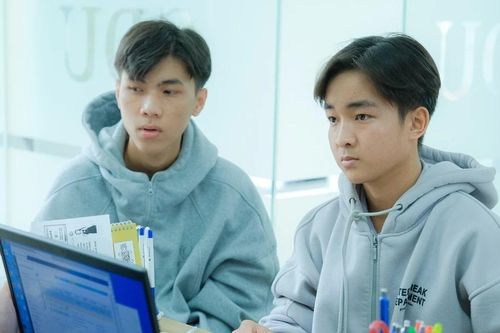 Hành trang vào đại học: Đừng chủ quan rồi lỡ 'chuyến tàu'