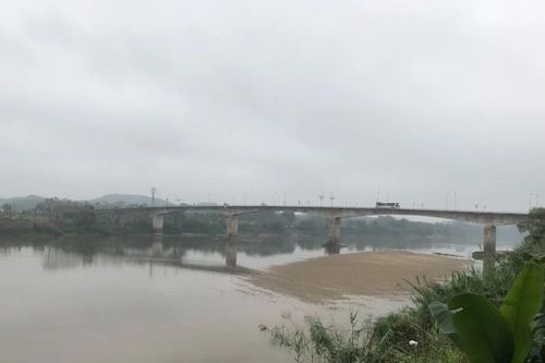 Ngừng lưu thông qua cầu Văn Phú (Yên Bái) từ 0h ngày 1/11