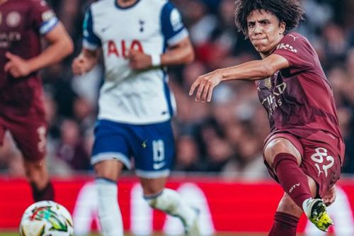 Thua Tottenham, Man City chia tay Cúp Liên đoàn Anh