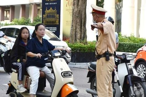 Người dân được ghi âm, ghi hình nhưng không được làm ảnh hưởng hoạt động của CSGT