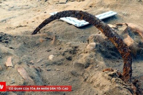 Tái tạo khuôn mặt của 'ma cà rồng' được chôn cất với lưỡi liềm trên cổ