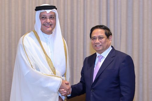 Thủ tướng nêu bật công thức 'nguồn lực tài chính từ Qatar, nguồn lực con người của Việt Nam'