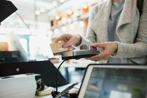 4 kiểu chi tiêu dù giàu có đến mấy cũng nhanh chóng 'cháy túi'