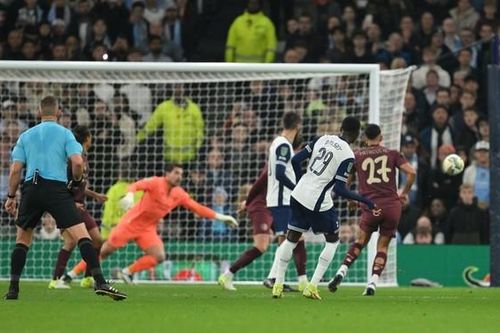 Tottenham loại Man City khỏi Cup Liên đoàn Anh