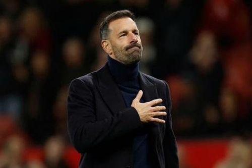 Ruud van Nistelrooy lên tiếng sau chiến thắng đậm của Man Utd