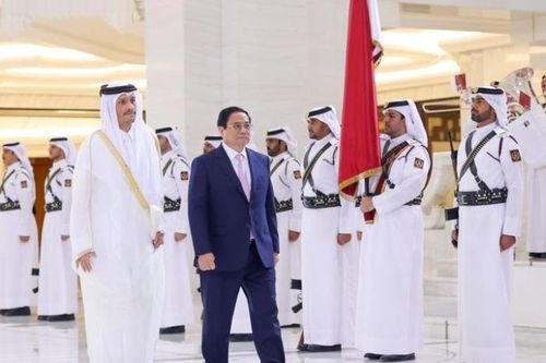 Qatar tổ chức trọng thể lễ đón chính thức Thủ tướng Phạm Minh Chính