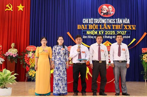 Đại hội điểm cụm 2 của huyện Phú Tân