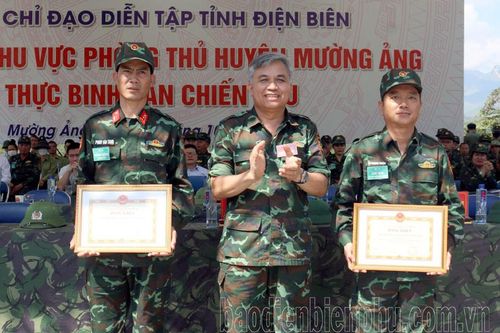 Huyện Mường Ảng hoàn thành xuất sắc diễn tập khu vực phòng thủ