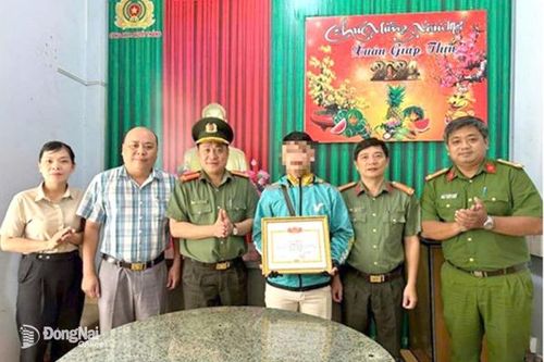 Phá án ma túy nhờ sự nhanh trí của nhân viên giao hàng