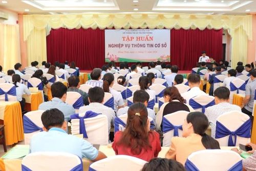 Tập huấn nghiệp vụ thông tin cơ sở