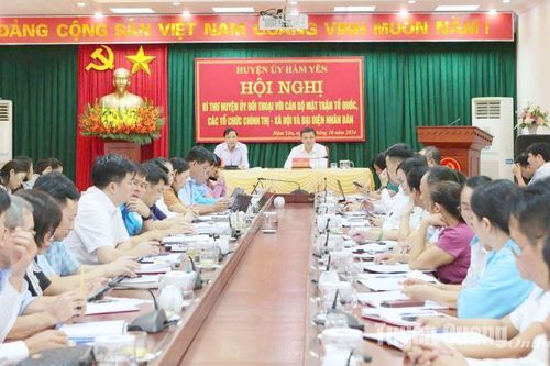 Bí thư Huyện ủy Hàm Yên đối thoại với cán bộ MTTQ, các tổ chức chính trị - xã hội và đại diện Nhân dân